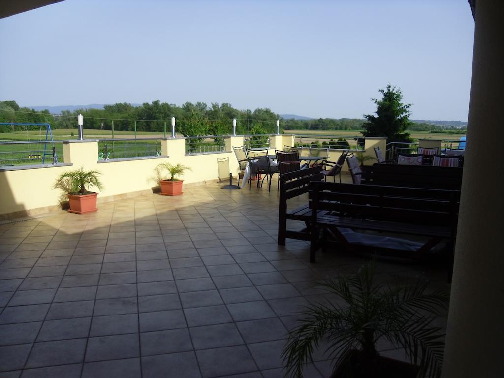 Hotel Gostilna In Prenocisce Kocjan Bizeljsko Exterior foto