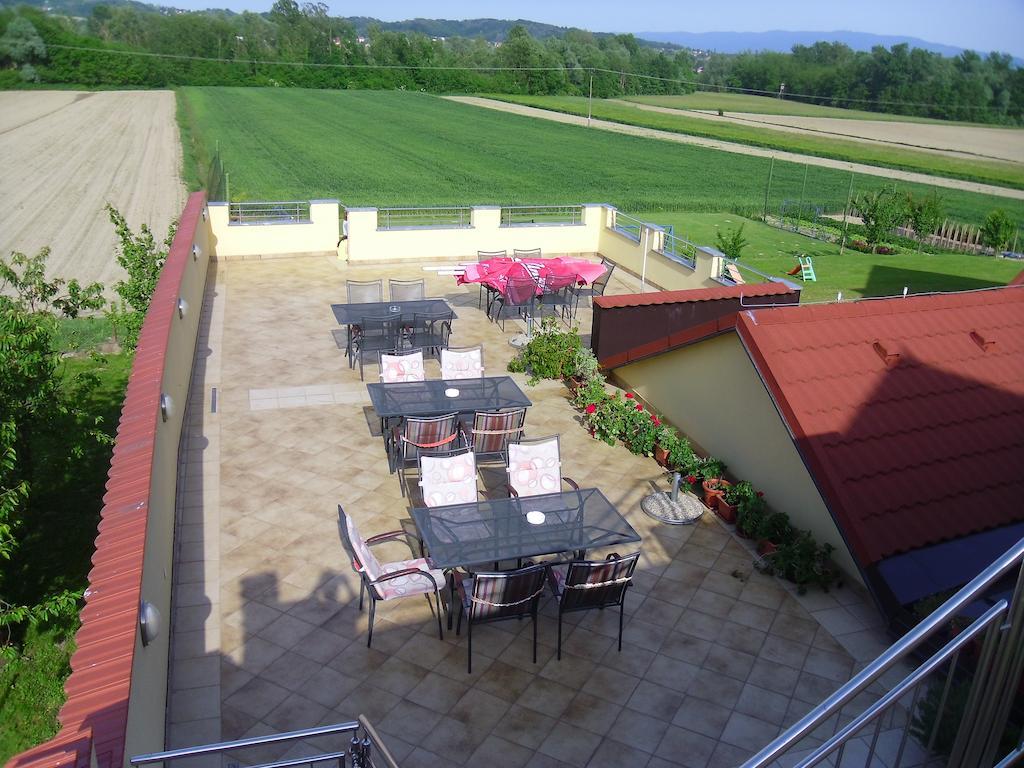 Hotel Gostilna In Prenocisce Kocjan Bizeljsko Zimmer foto