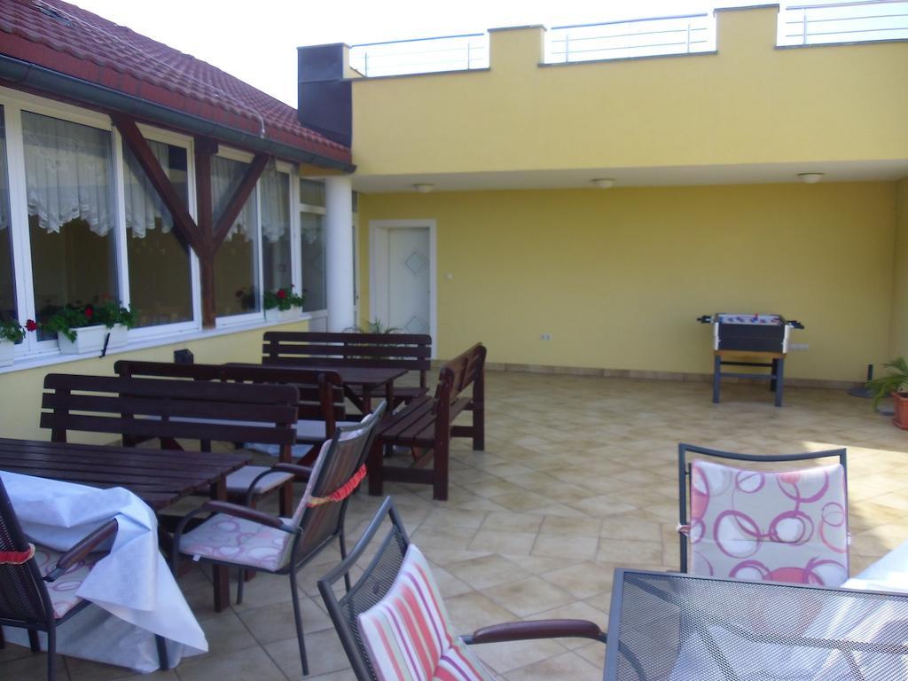 Hotel Gostilna In Prenocisce Kocjan Bizeljsko Exterior foto